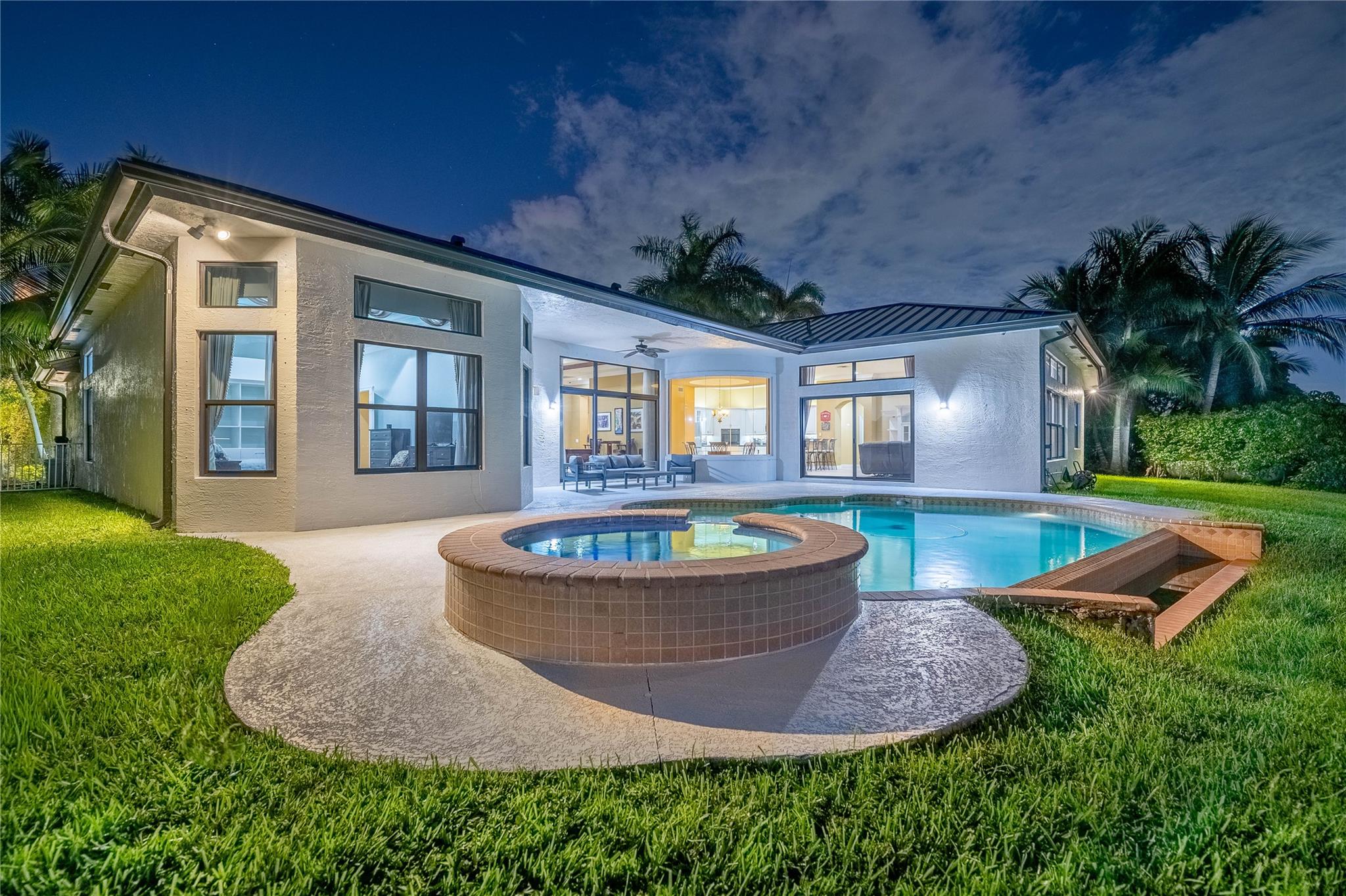 Sunset Lakes Two 166-24 B - Residential