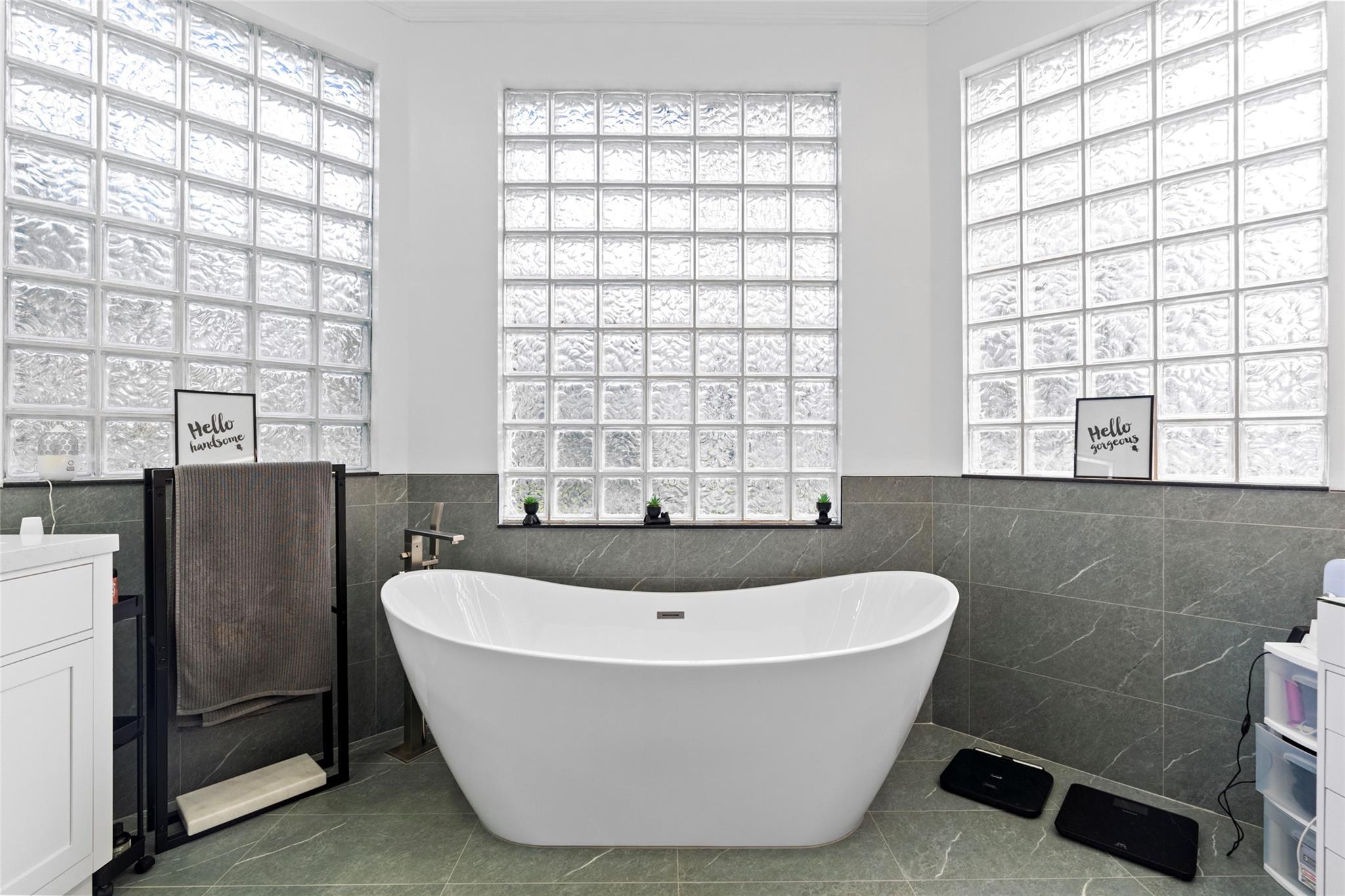 Sunset Lakes Two 166-24 B - Residential