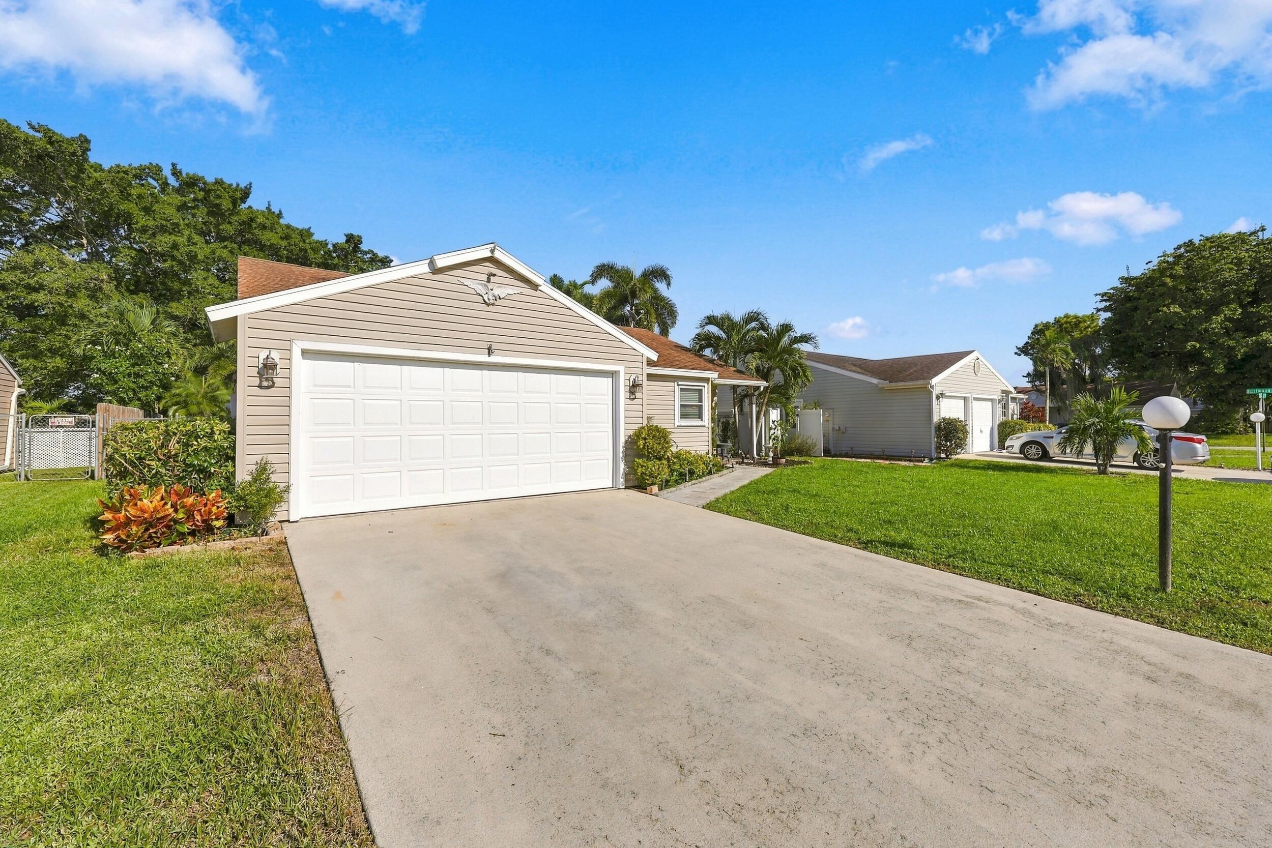 5215 W Canal Circle