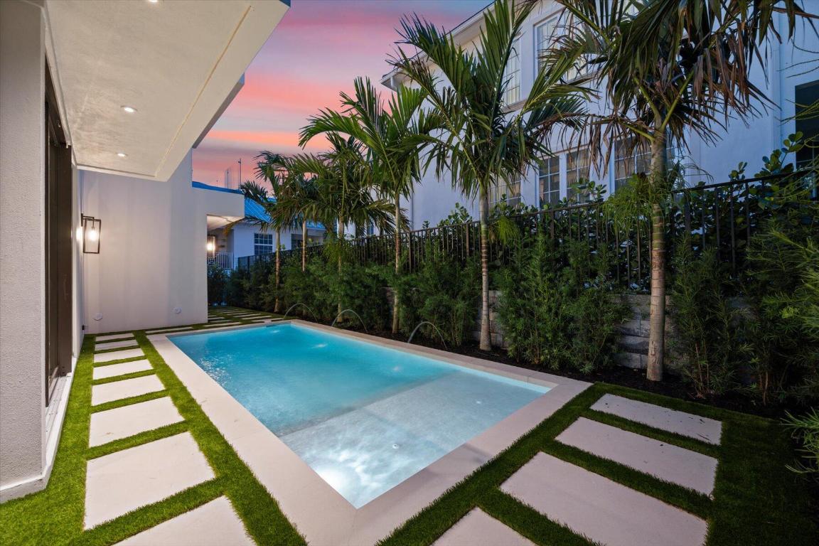 OCEAN SIDE AT JUNO BEACH - Residential