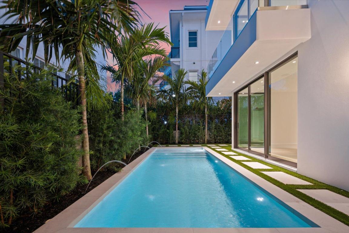 OCEAN SIDE AT JUNO BEACH - Residential