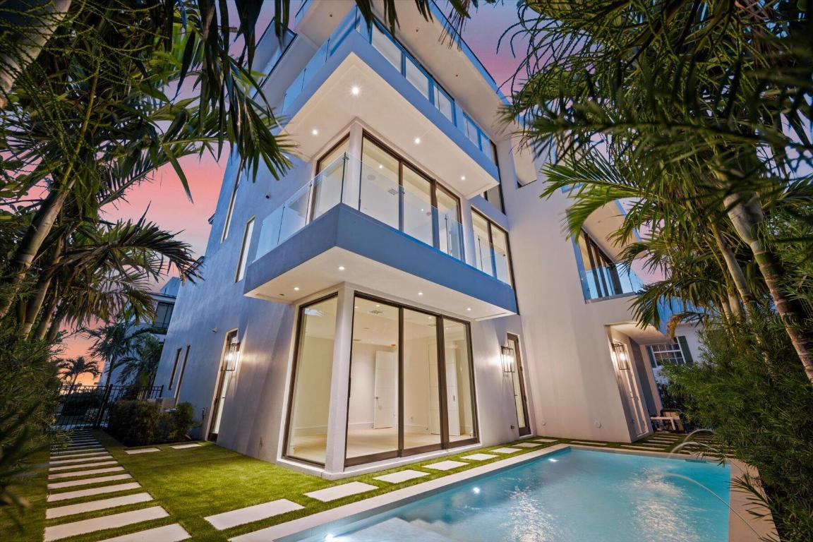 OCEAN SIDE AT JUNO BEACH - Residential