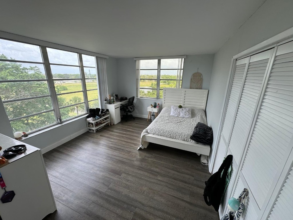 PALM AIRE NO 50 - Residential