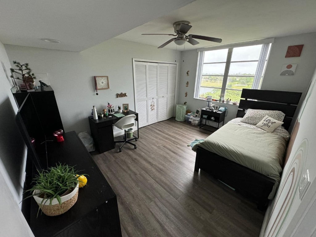 PALM AIRE NO 50 - Residential