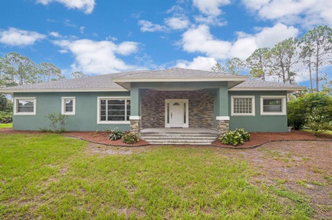 Featured picture for the property R10726421