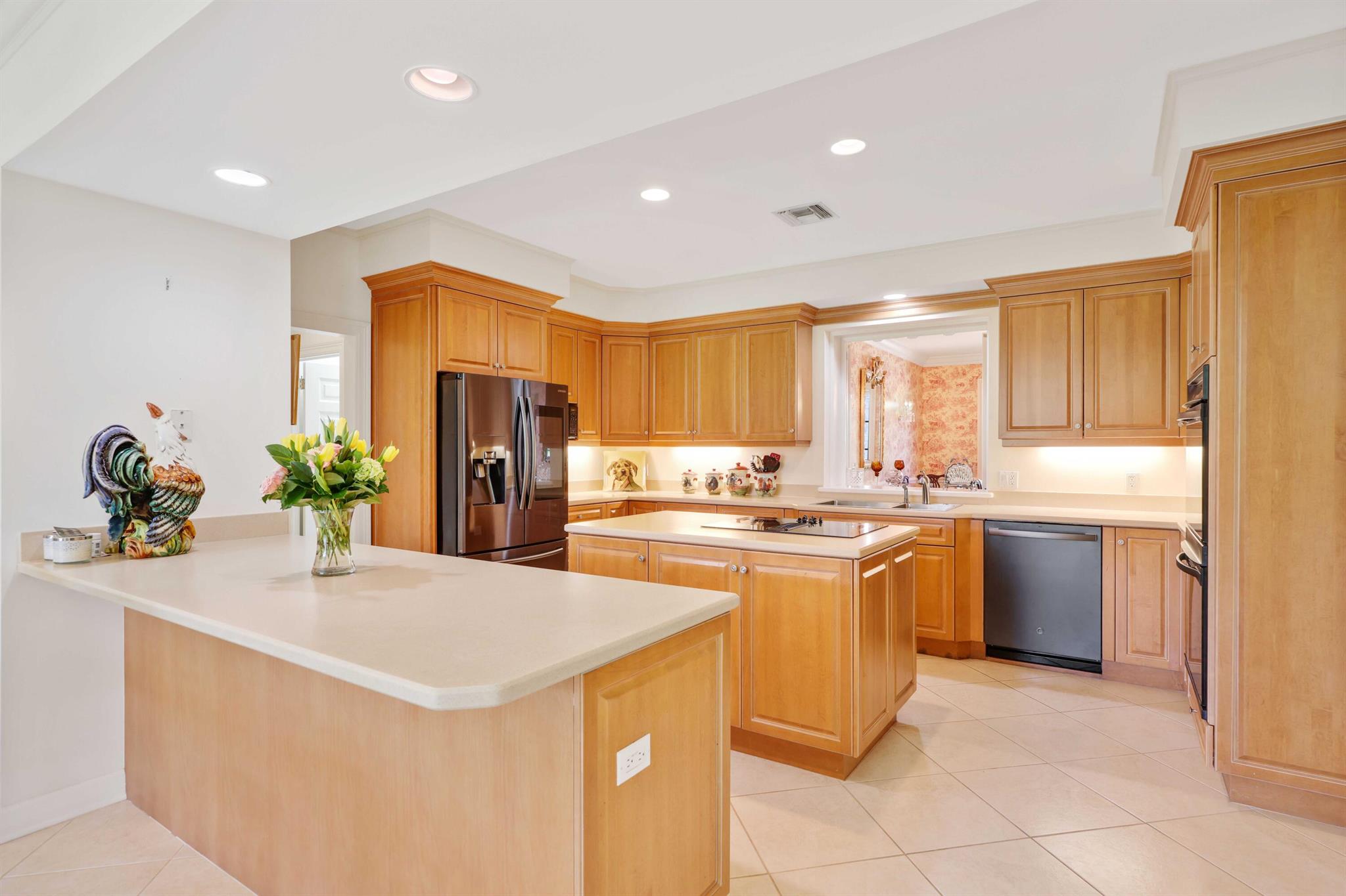 PAR CLUB CIRCLE - Residential