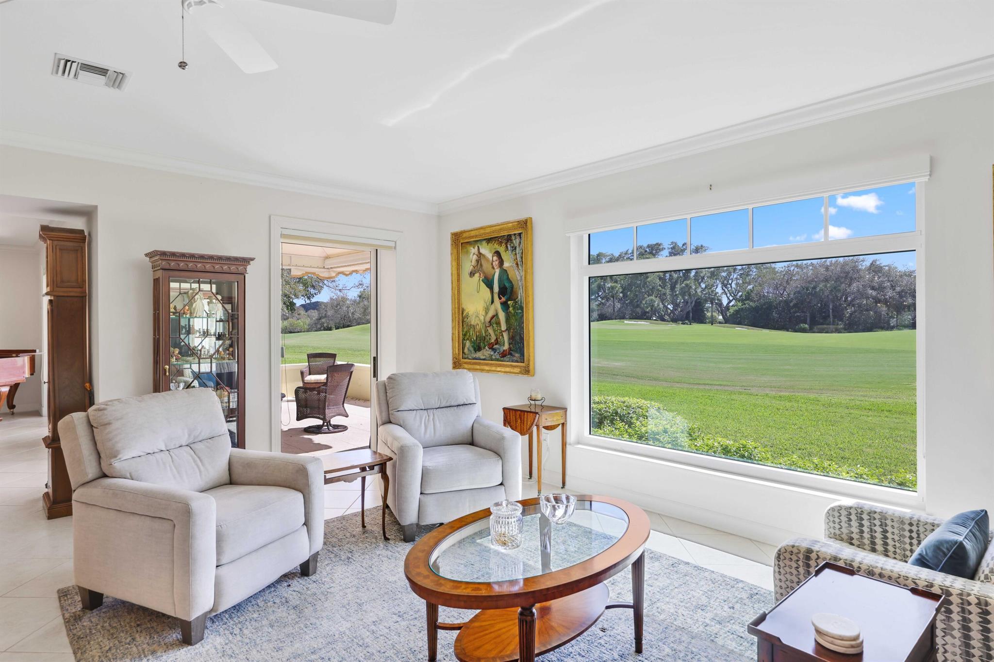 PAR CLUB CIRCLE - Residential