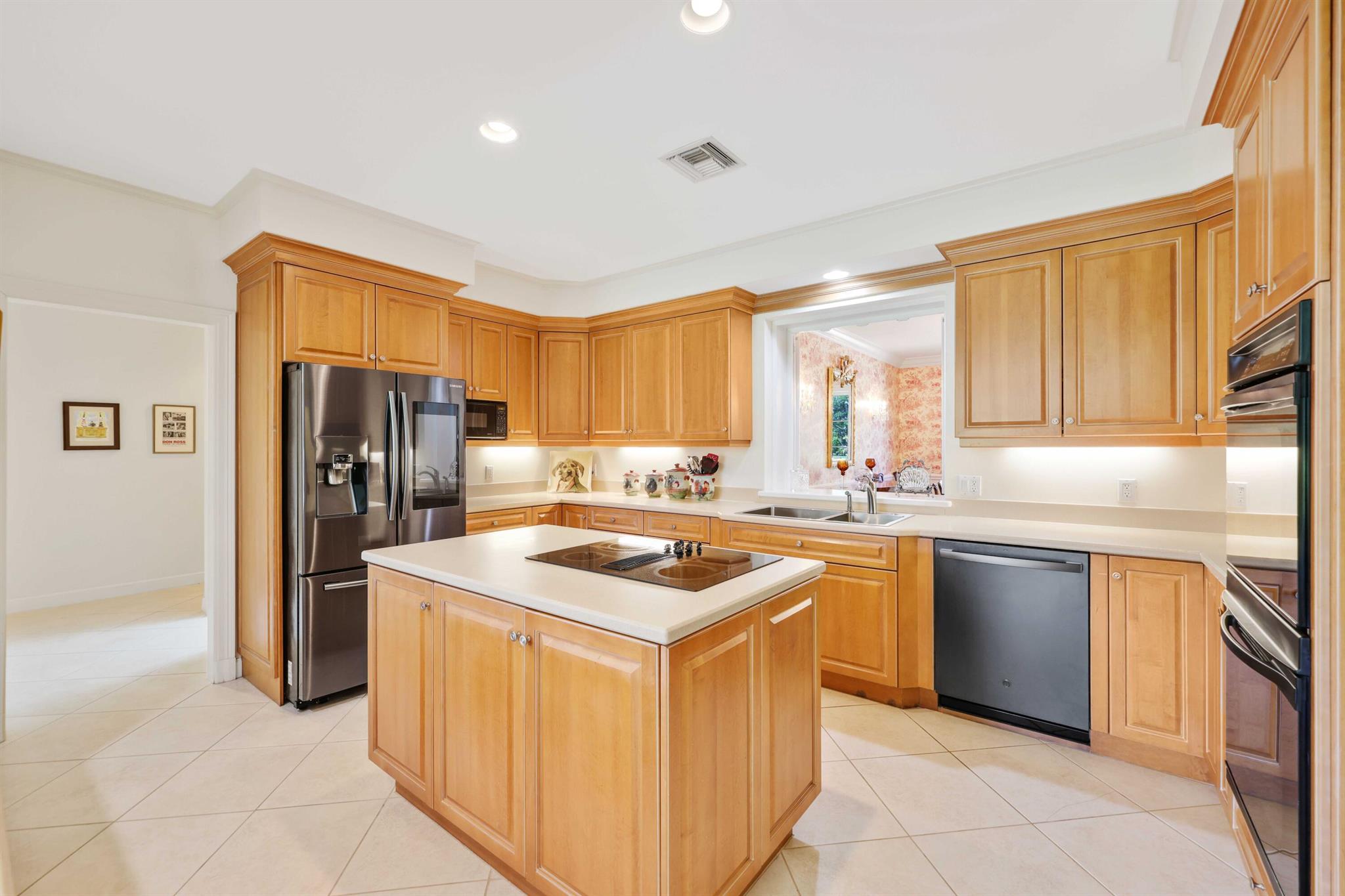 PAR CLUB CIRCLE - Residential