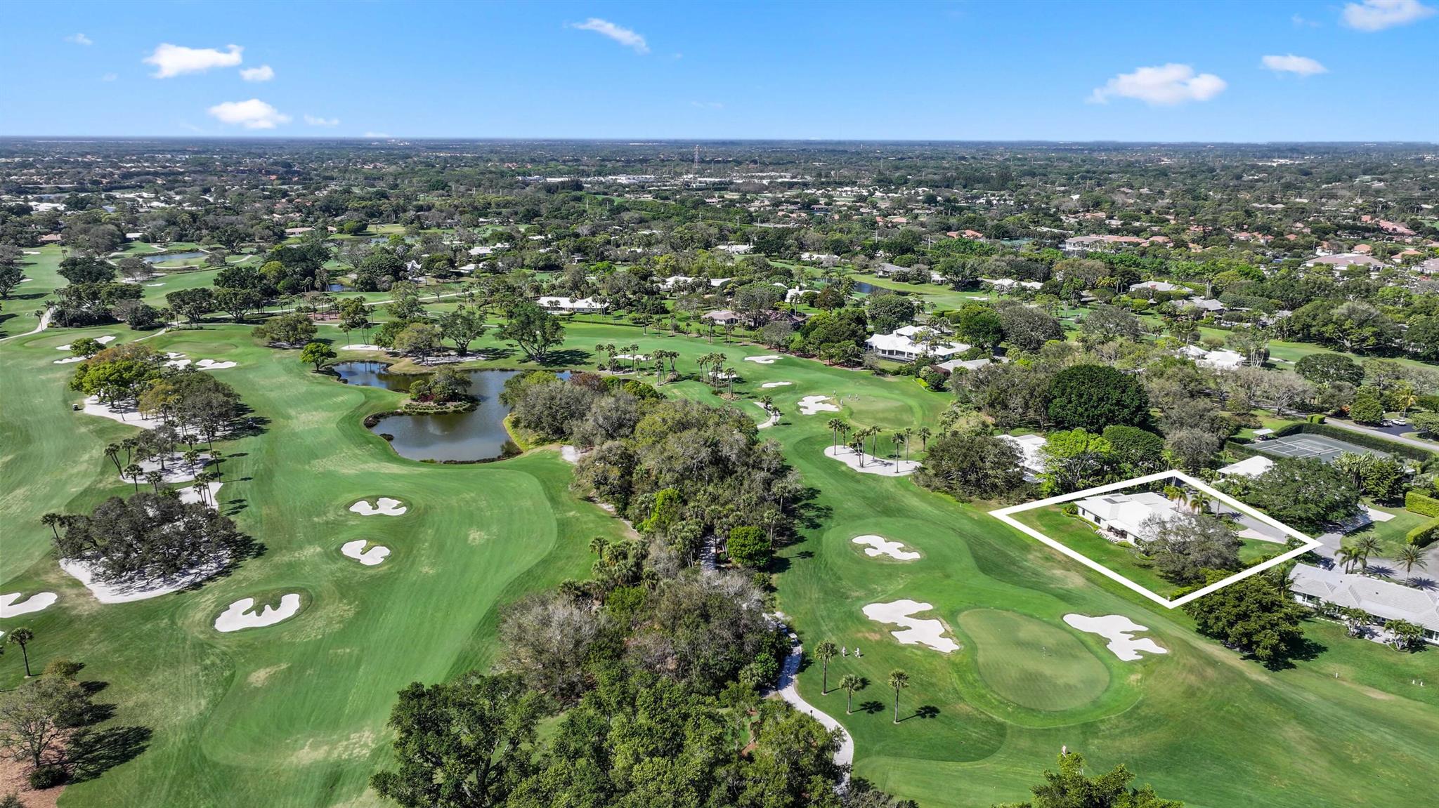 PAR CLUB CIRCLE - Residential