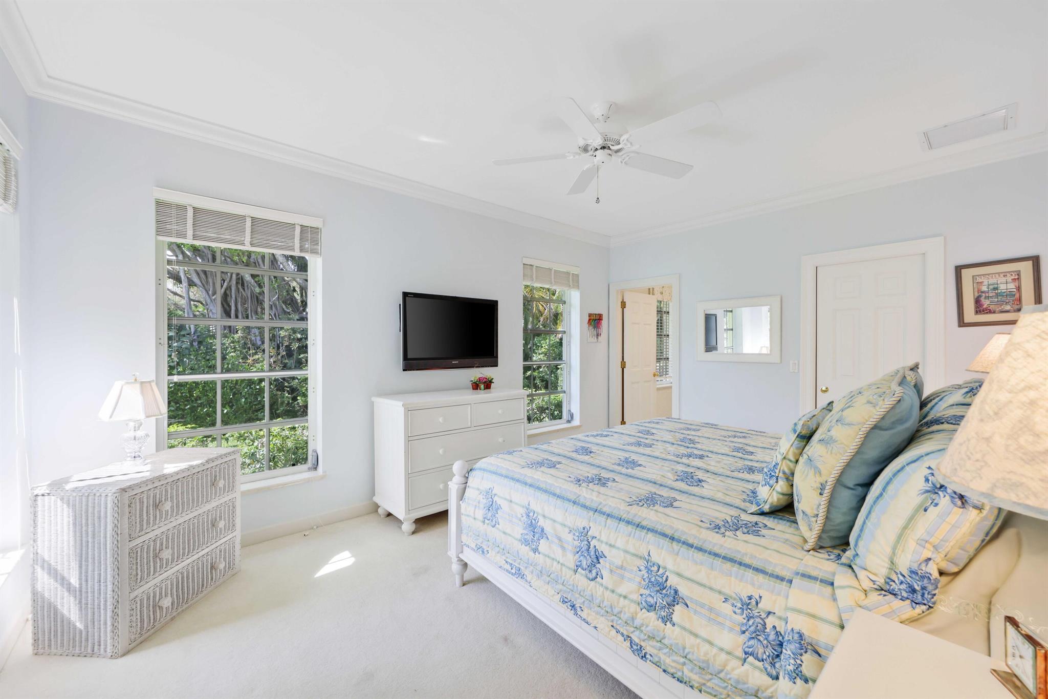 PAR CLUB CIRCLE - Residential