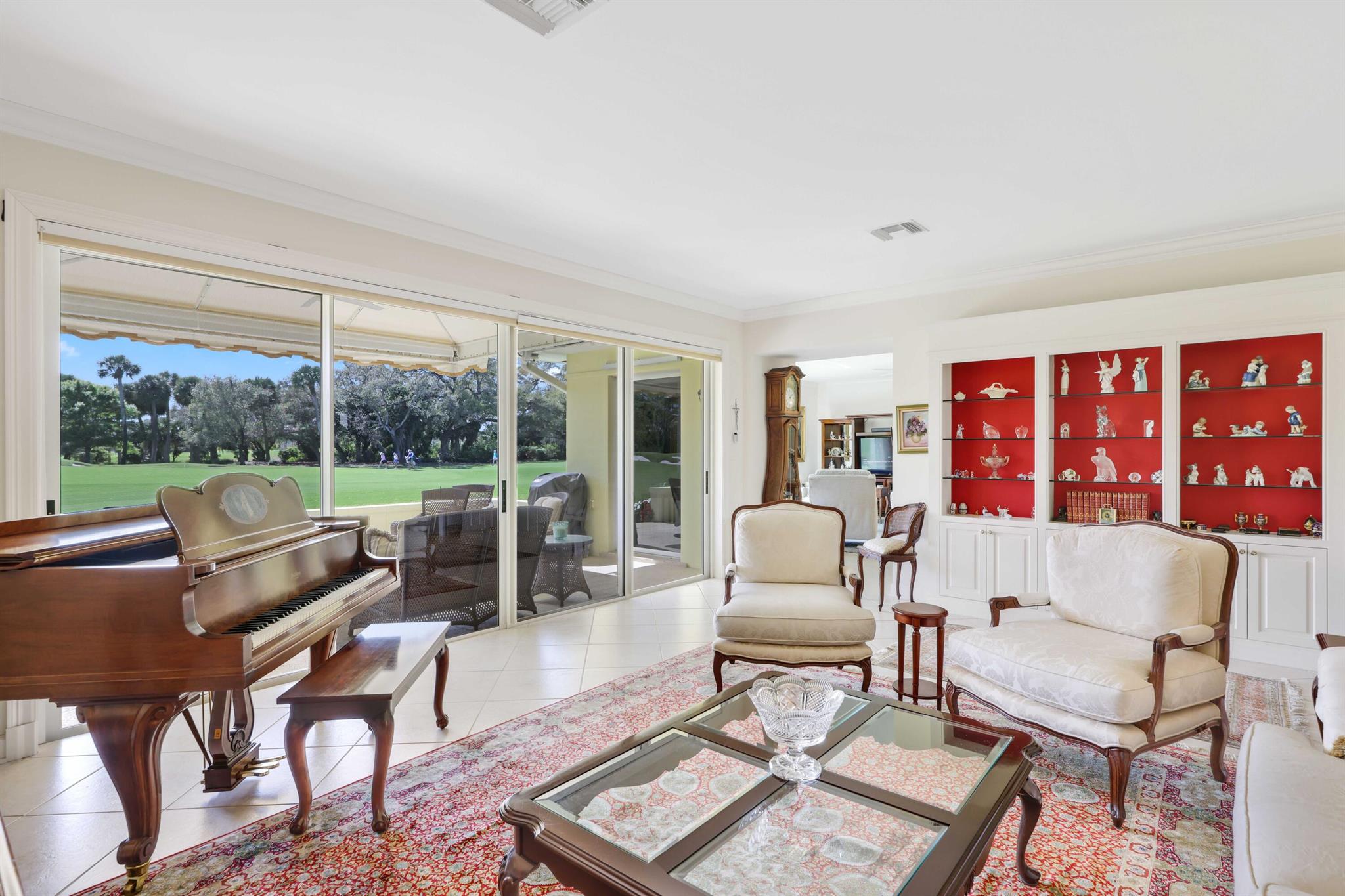 PAR CLUB CIRCLE - Residential