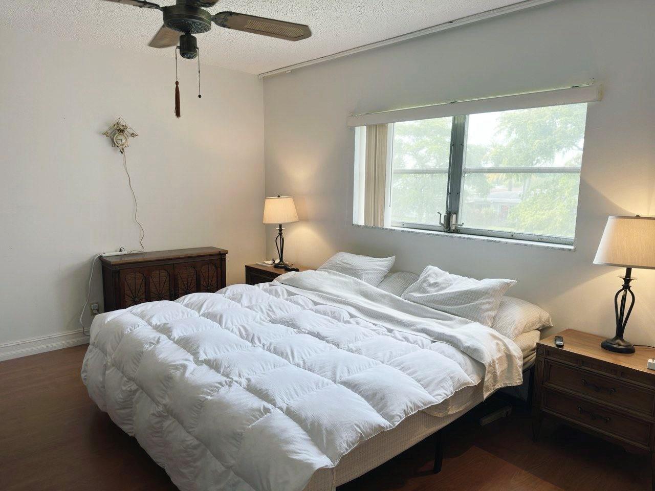 Oriole Gardens 34 Condo - Residential Lease