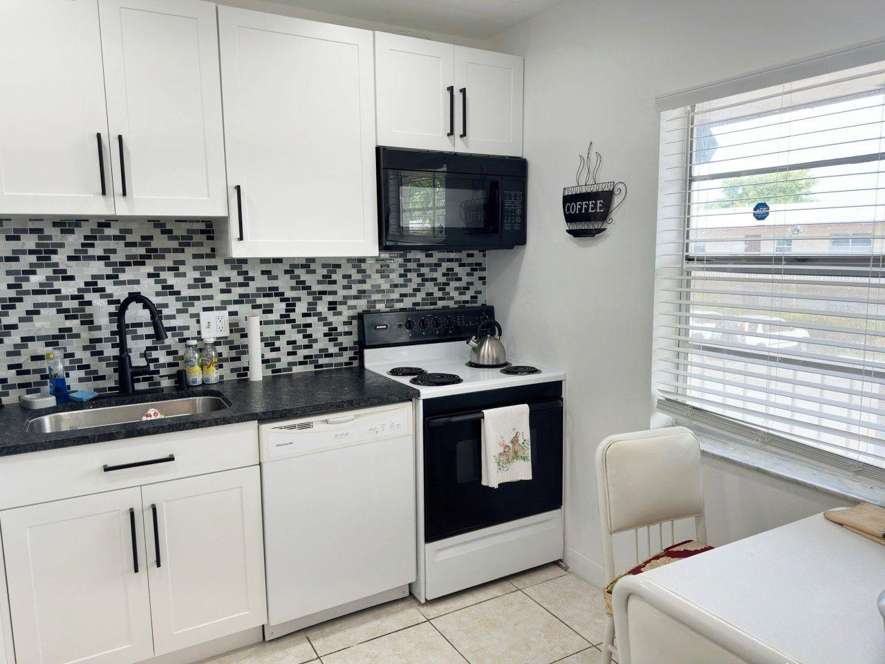 Oriole Gardens 34 Condo - Residential Lease