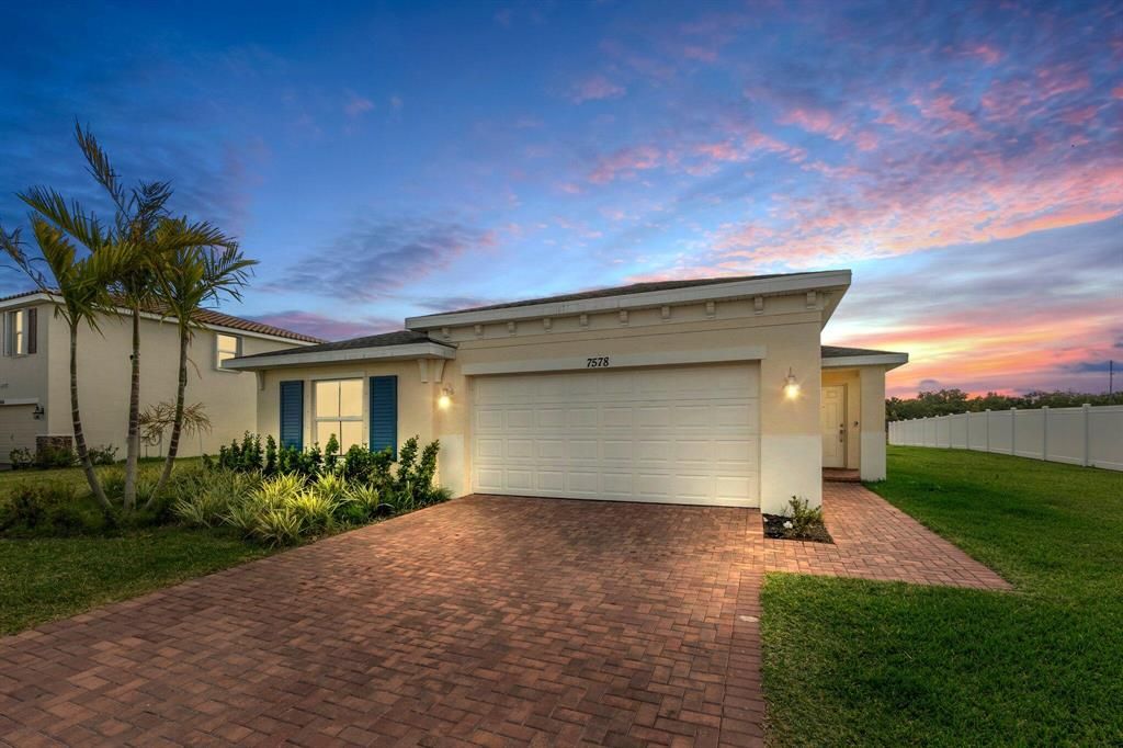Photo of 7578 NW Deysbrook Lane, Port St Lucie, FL 34987 (MLS # R10876334)