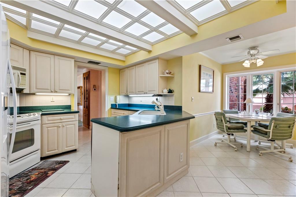 Galleons Condo - Residential