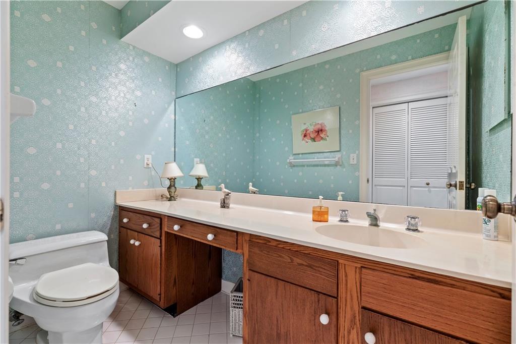 Galleons Condo - Residential