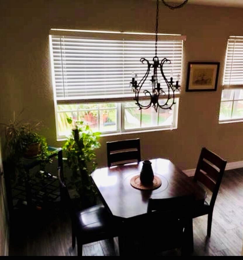 OCEAN CAY - Residential Lease