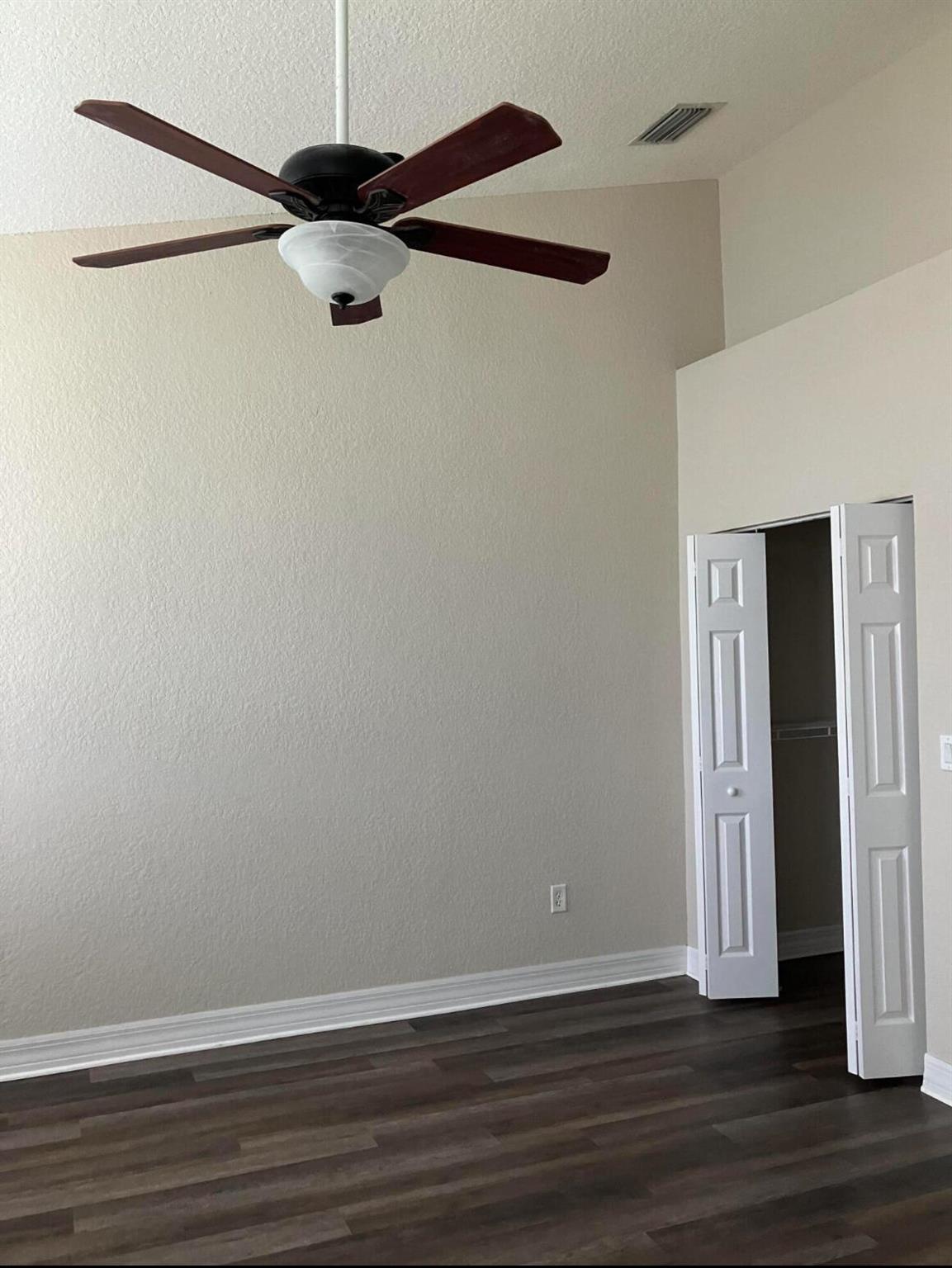 OCEAN CAY - Residential Lease