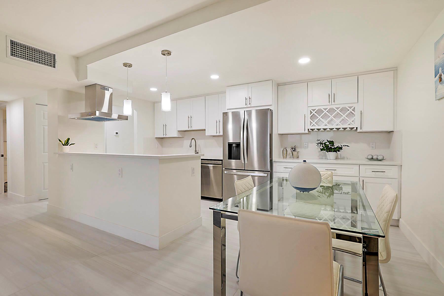 BOCA TOWERS CONDO PORTION - Residential