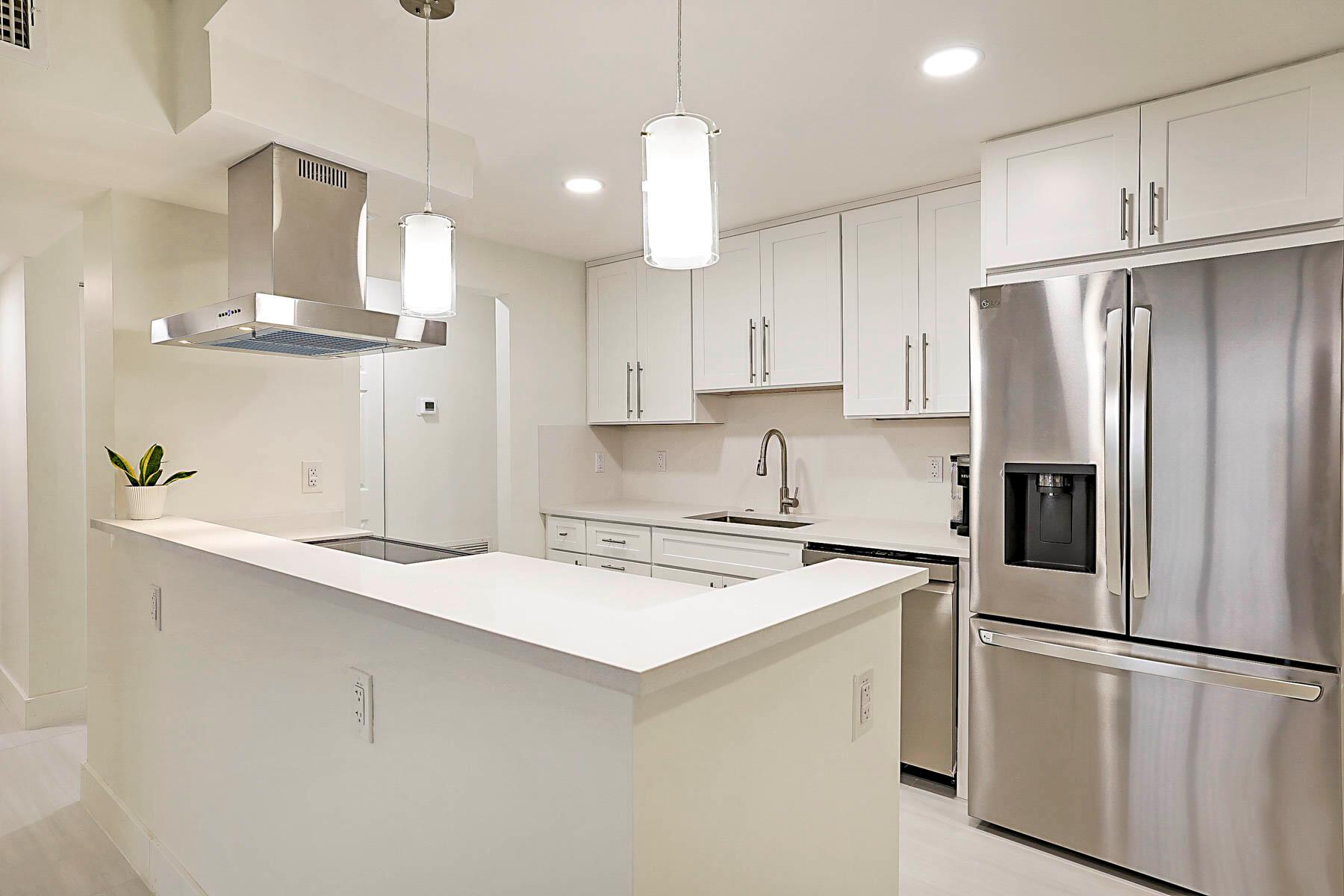 BOCA TOWERS CONDO PORTION - Residential