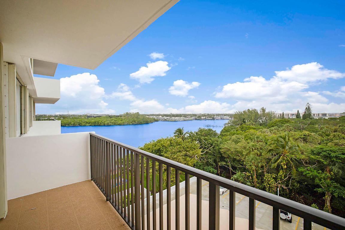 2121 N Ocean Boulevard 806w