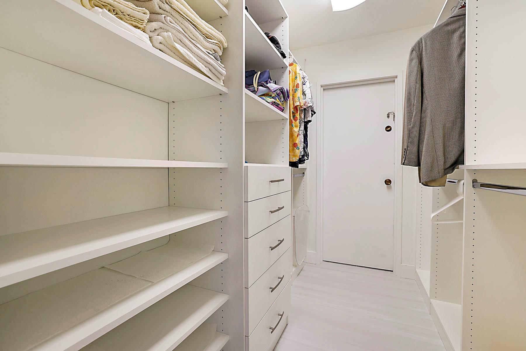 BOCA TOWERS CONDO PORTION - Residential