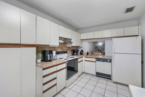 Tiny photo for 4393 Carambola Circle N, Coconut Creek, FL 33066 (MLS # B26046765)