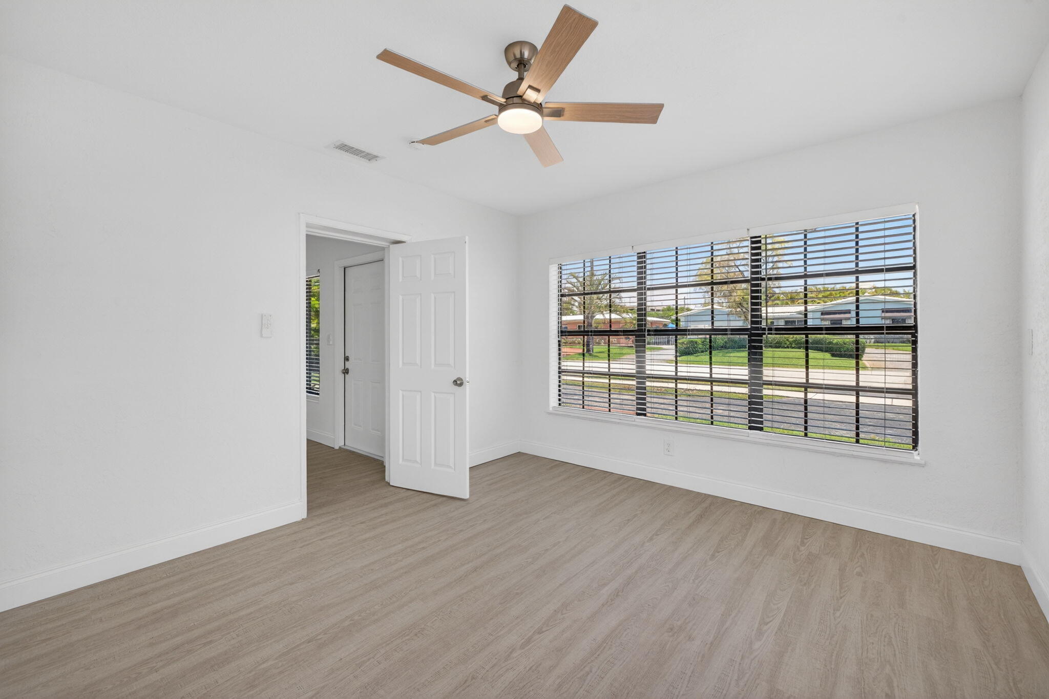 FLORANADA RIDGE SEC - Residential