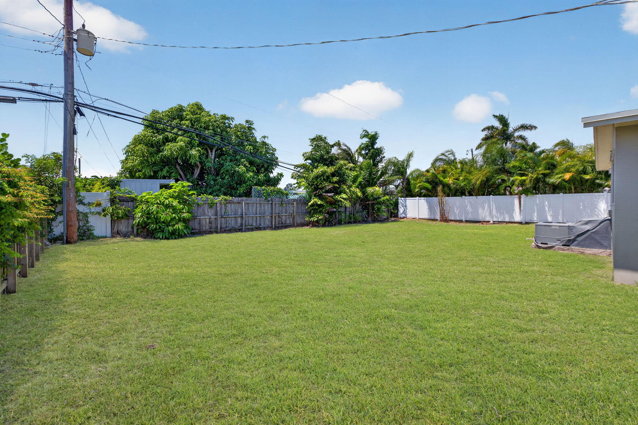 FLORANADA RIDGE SEC - Residential