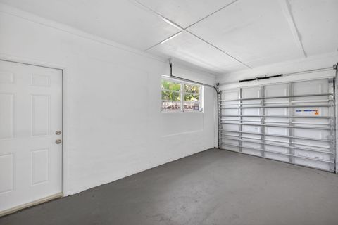 Tiny photo for 4807 NE 18th Avenue, Oakland Park, FL 33334 (MLS # B26020915)