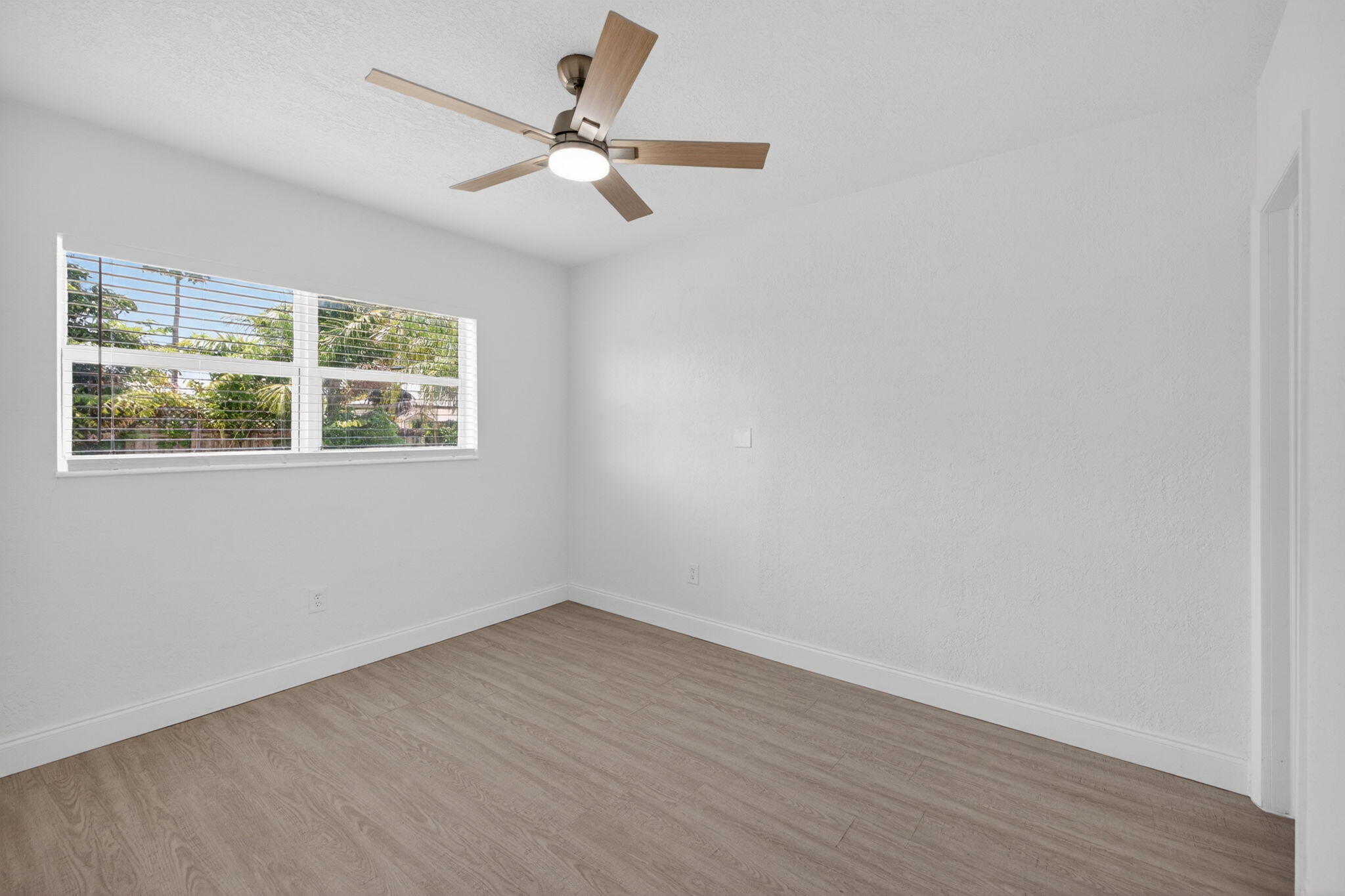 FLORANADA RIDGE SEC - Residential