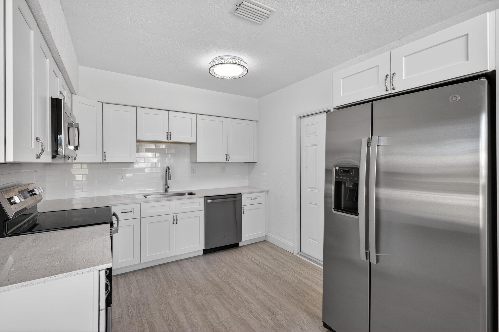 FLORANADA RIDGE SEC - Residential