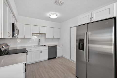 Tiny photo for 4807 NE 18th Avenue, Oakland Park, FL 33334 (MLS # B26020915)