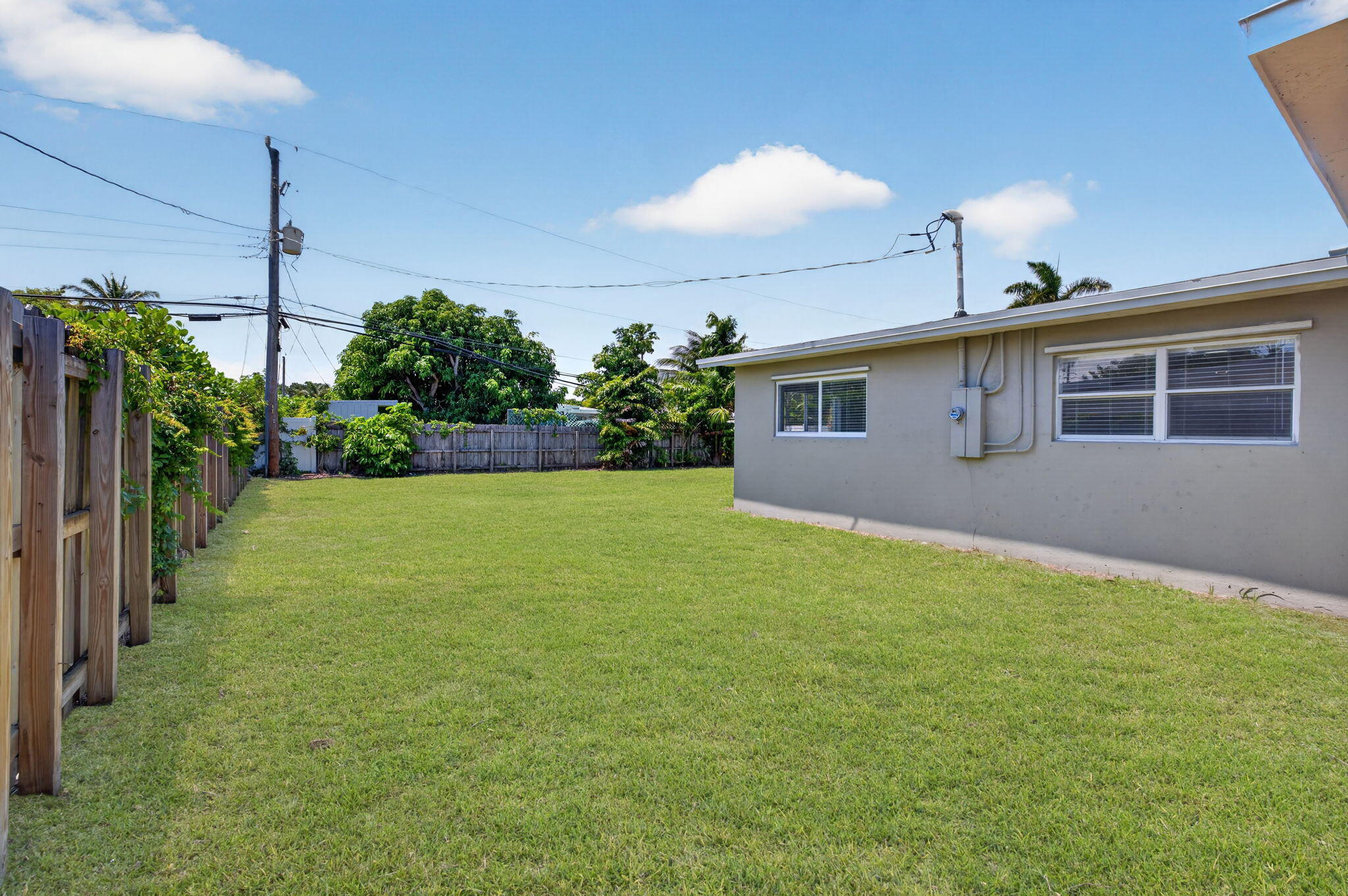 FLORANADA RIDGE SEC - Residential