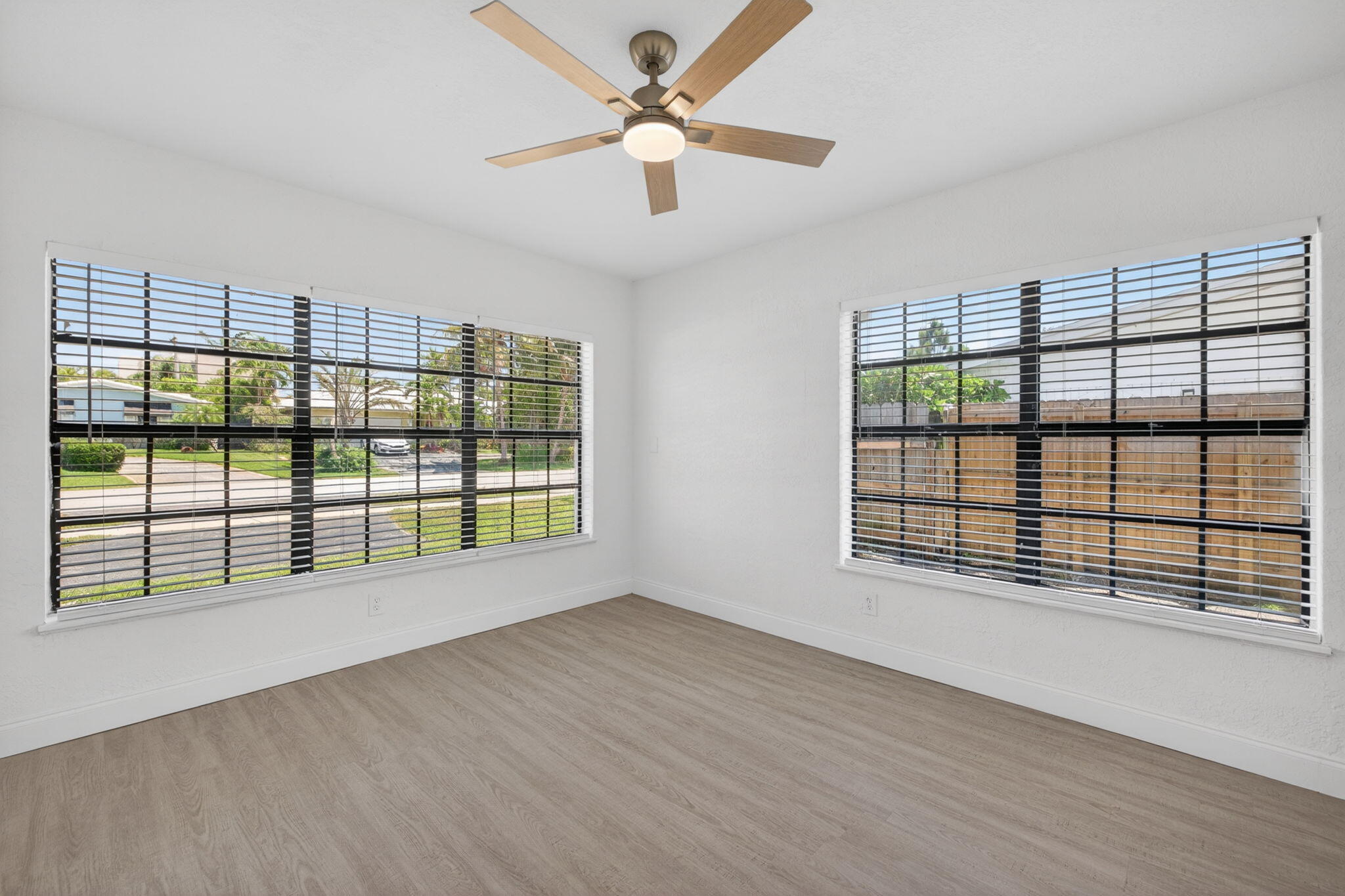 FLORANADA RIDGE SEC - Residential