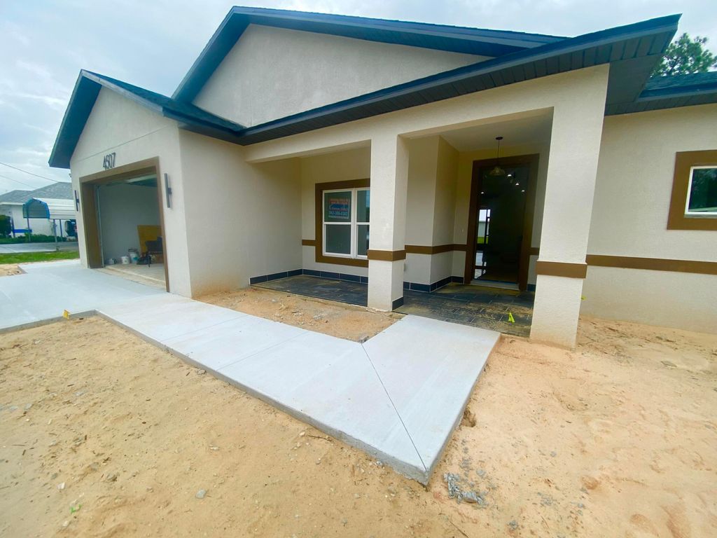 Photo of 4507 Ferrari Drive, Sebring, FL 33872 (MLS # B26033054)