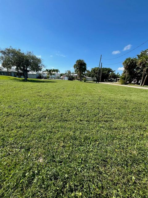 Homes with One Acre Plus in Florida's Treasure Coast 14 0 Coral Circle Fort Pierce FL 34949