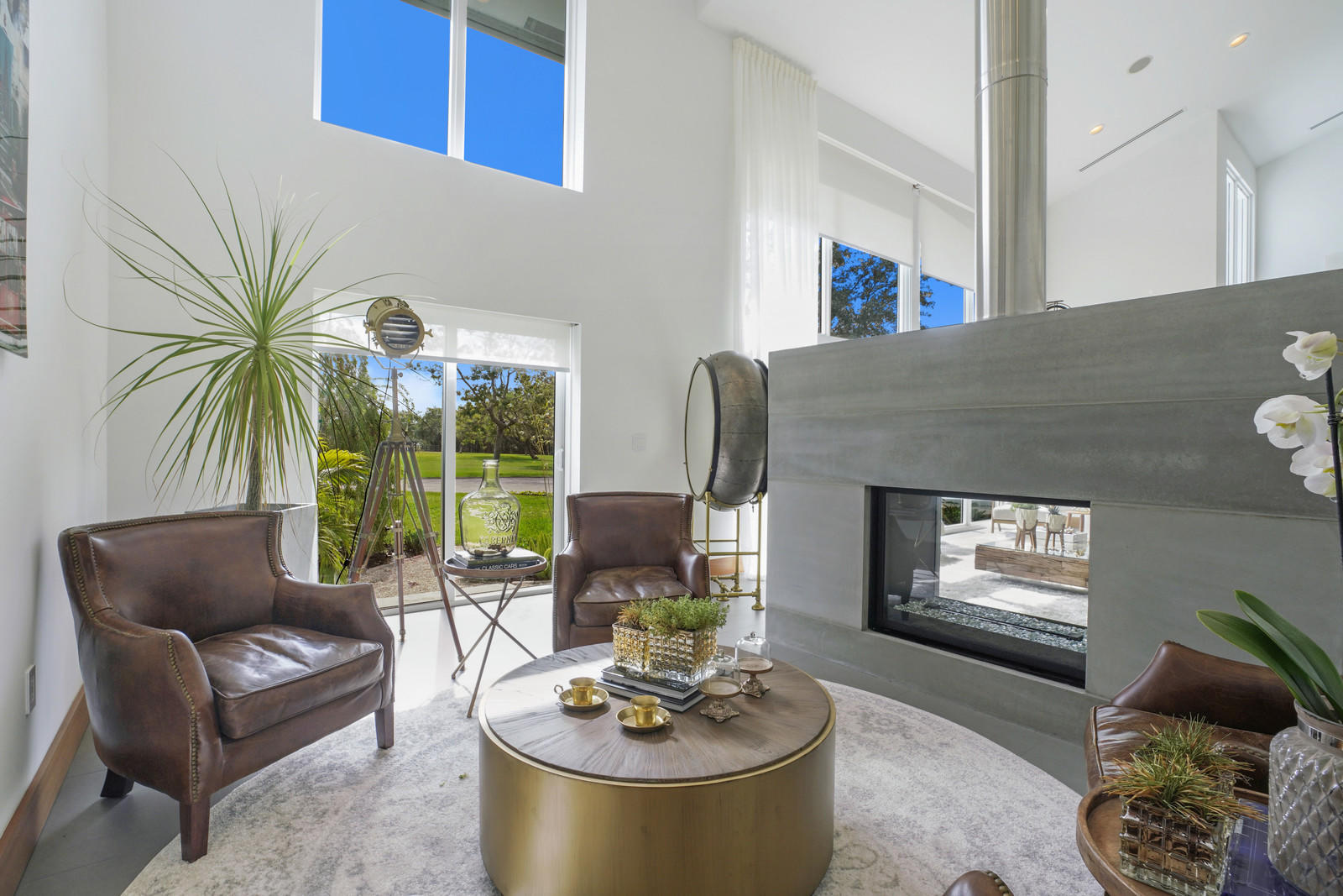 PALM BEACH POINT - Residential