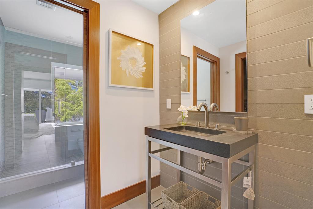 PALM BEACH POINT - Residential