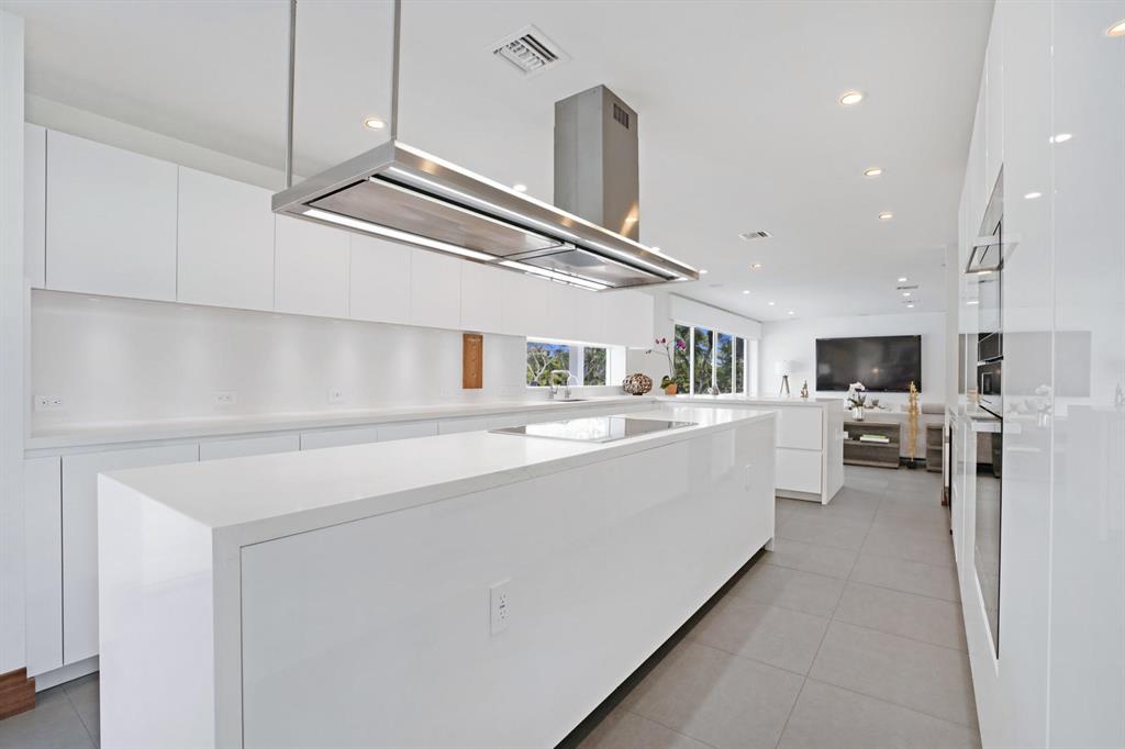 PALM BEACH POINT - Residential