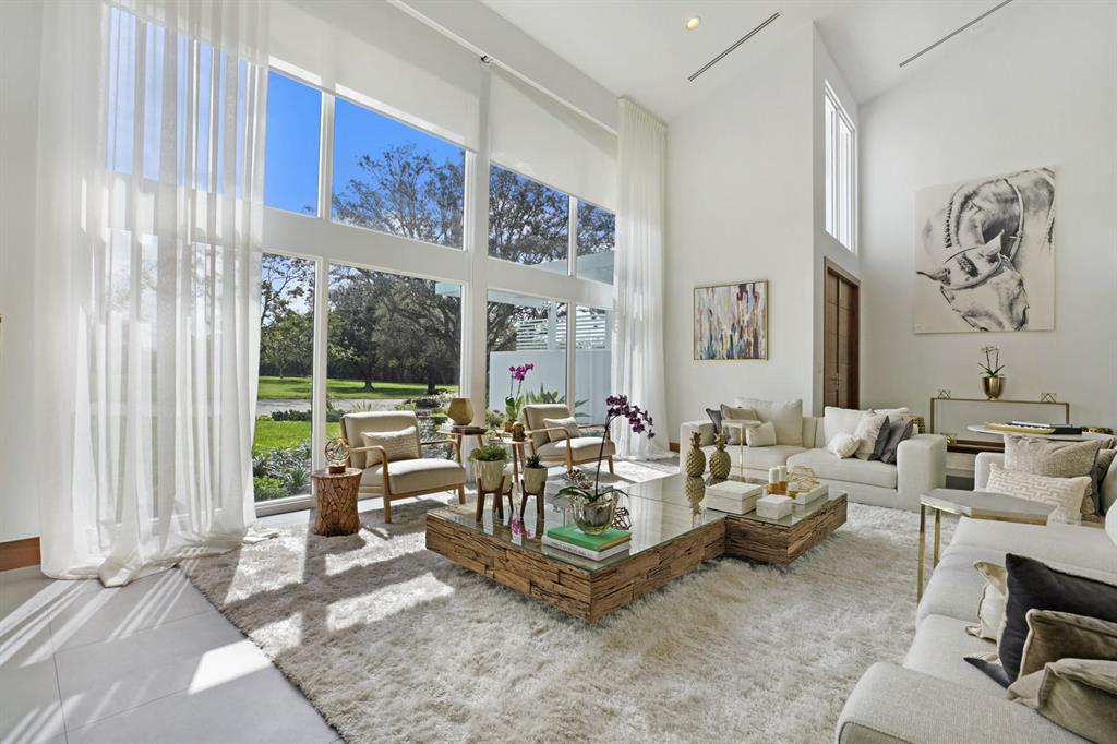 PALM BEACH POINT - Residential