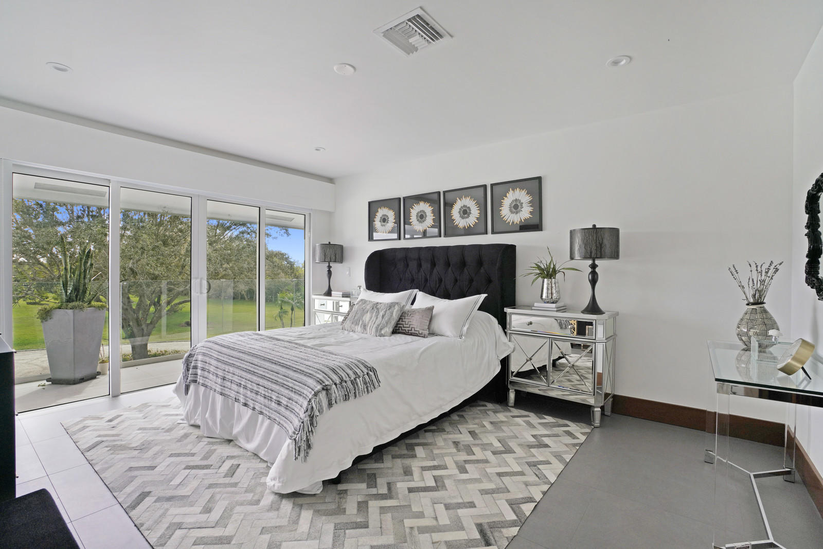 PALM BEACH POINT - Residential