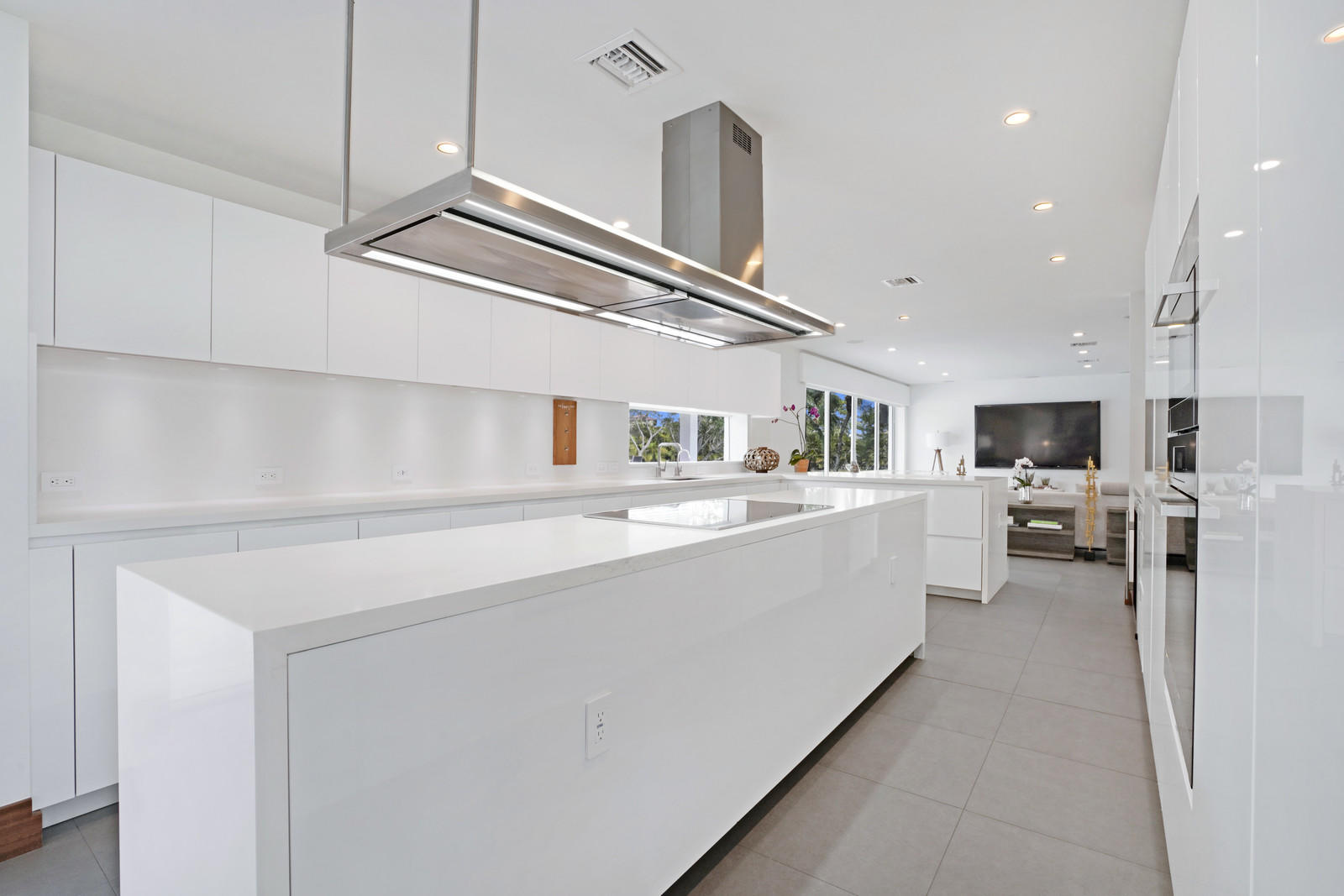 PALM BEACH POINT - Residential