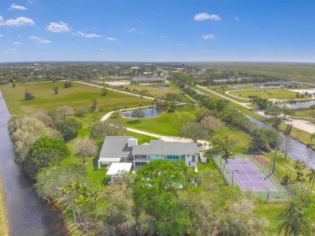 PALM BEACH POINT - Residential