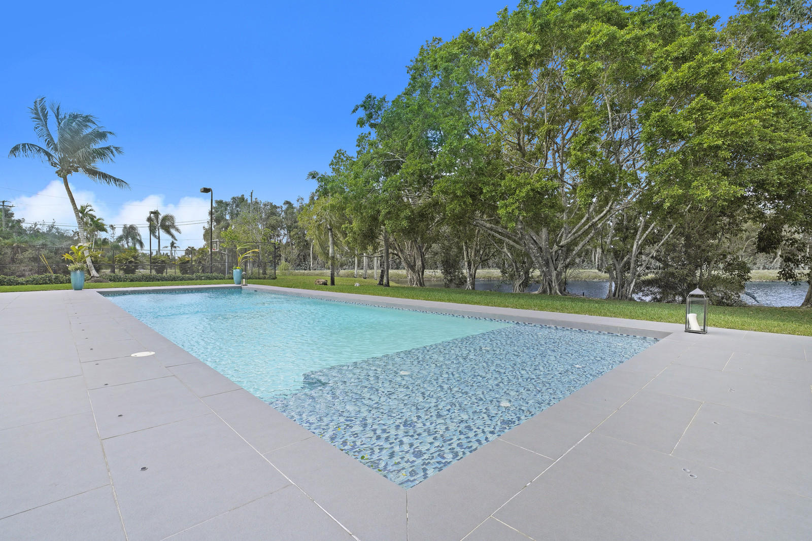 PALM BEACH POINT - Residential