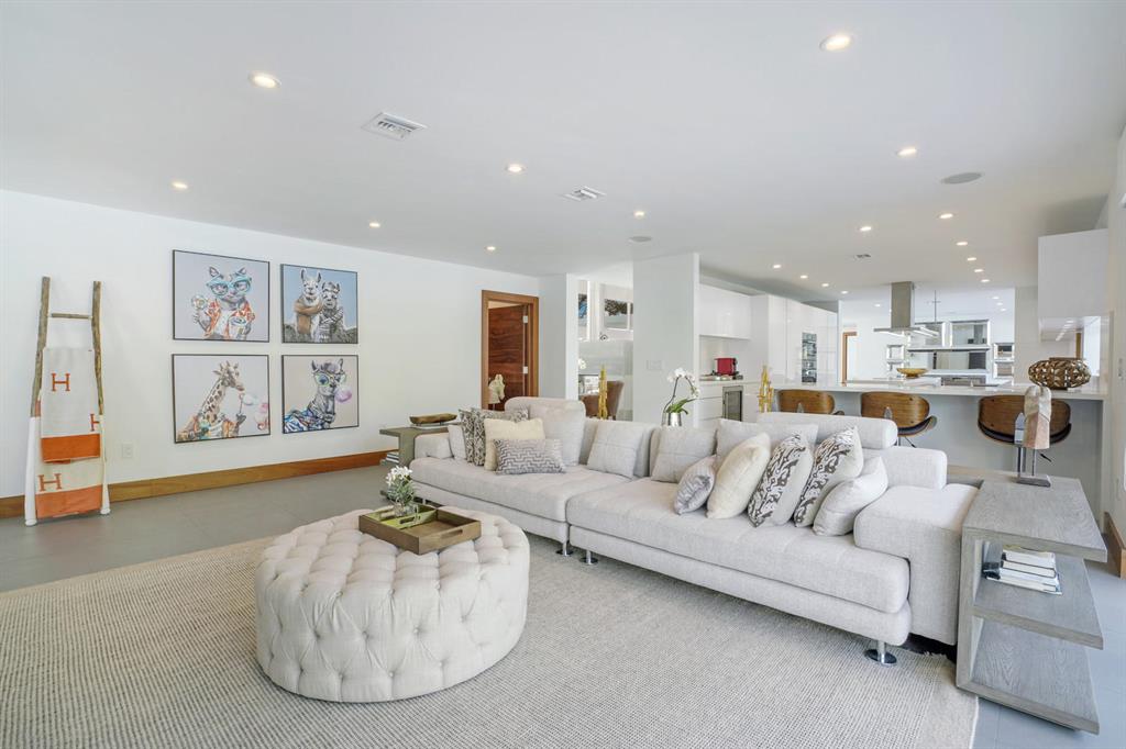 PALM BEACH POINT - Residential