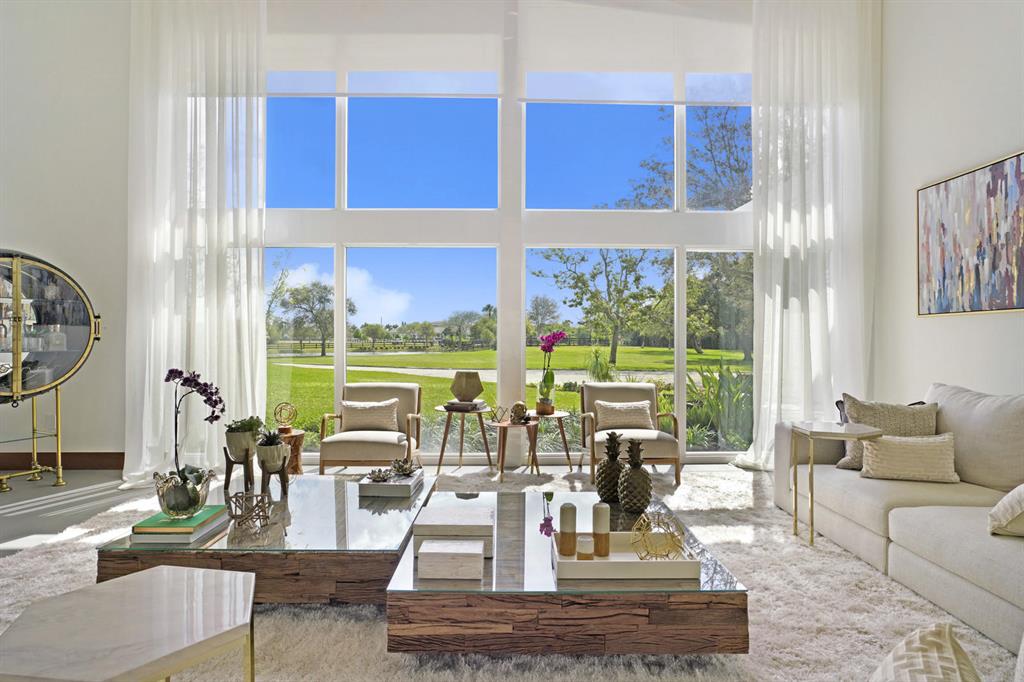 PALM BEACH POINT - Residential