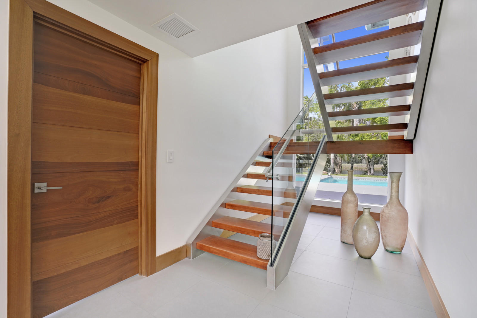 PALM BEACH POINT - Residential