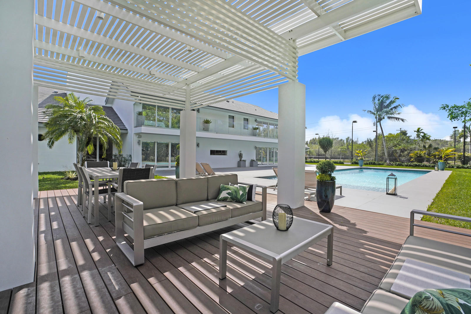 PALM BEACH POINT - Residential