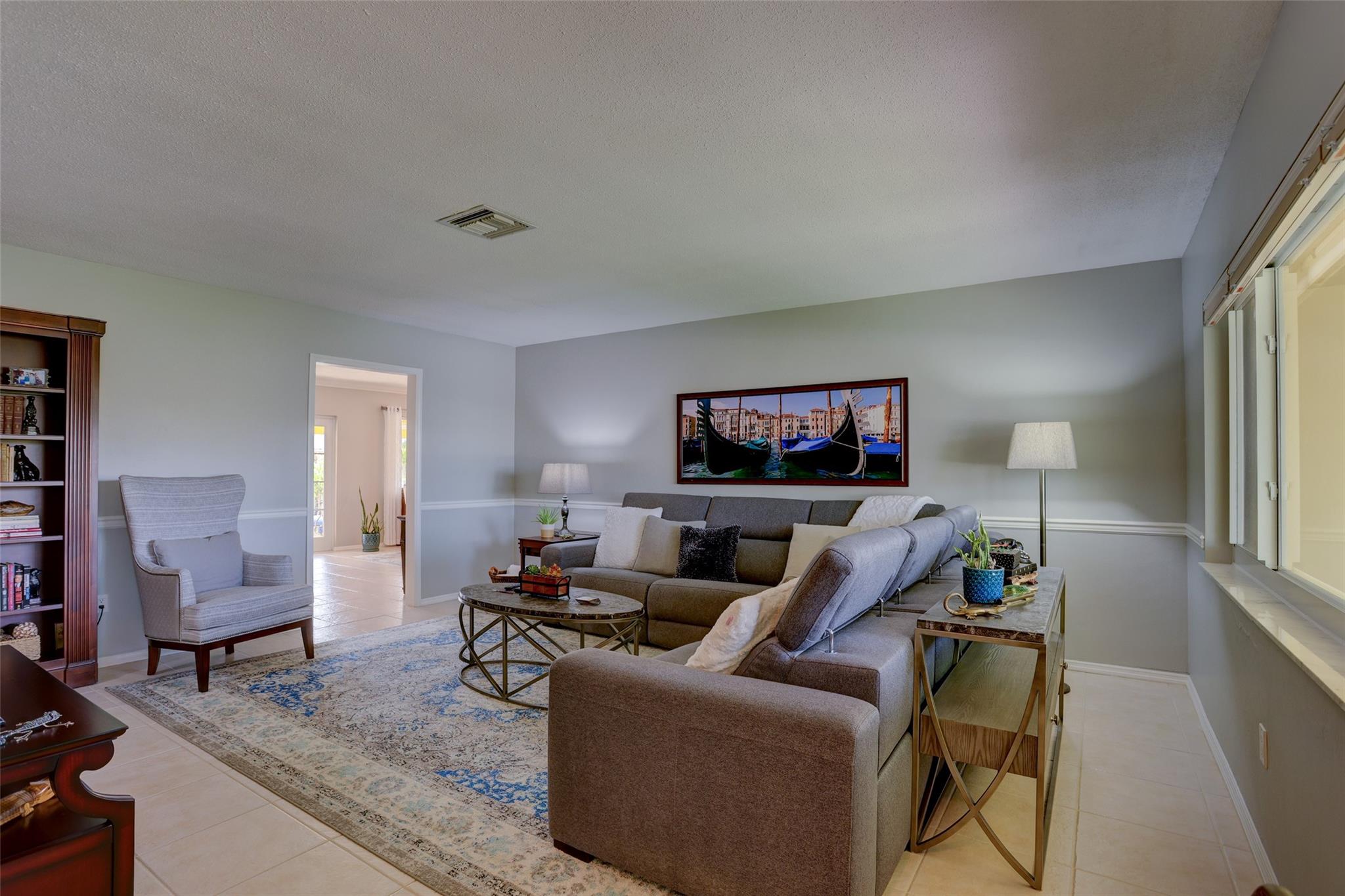 DANIA HIGHLANDS - Residential